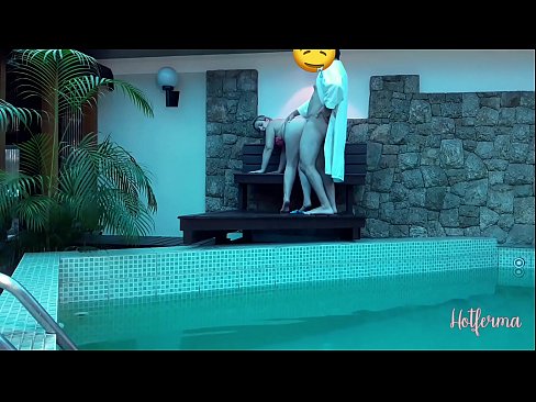 ❤️ Estro invitas servistinon al la naĝejo, sed ne povis rezisti varmegon ❤❌ Bonega porno ĉe eo.hentaiteca.ru ❌❤